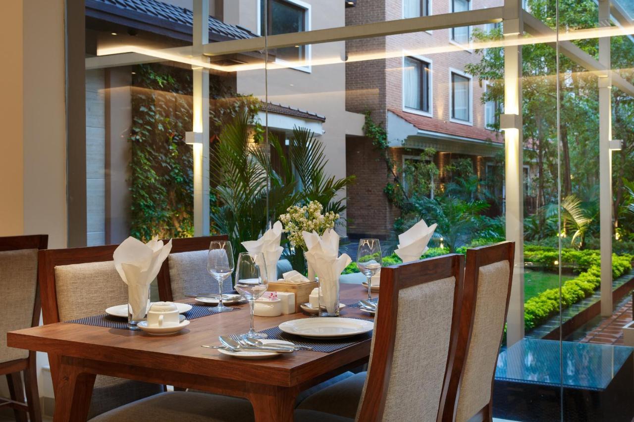 Hotel Thrive, A Tropical Courtyard Kathmandu Exterior foto