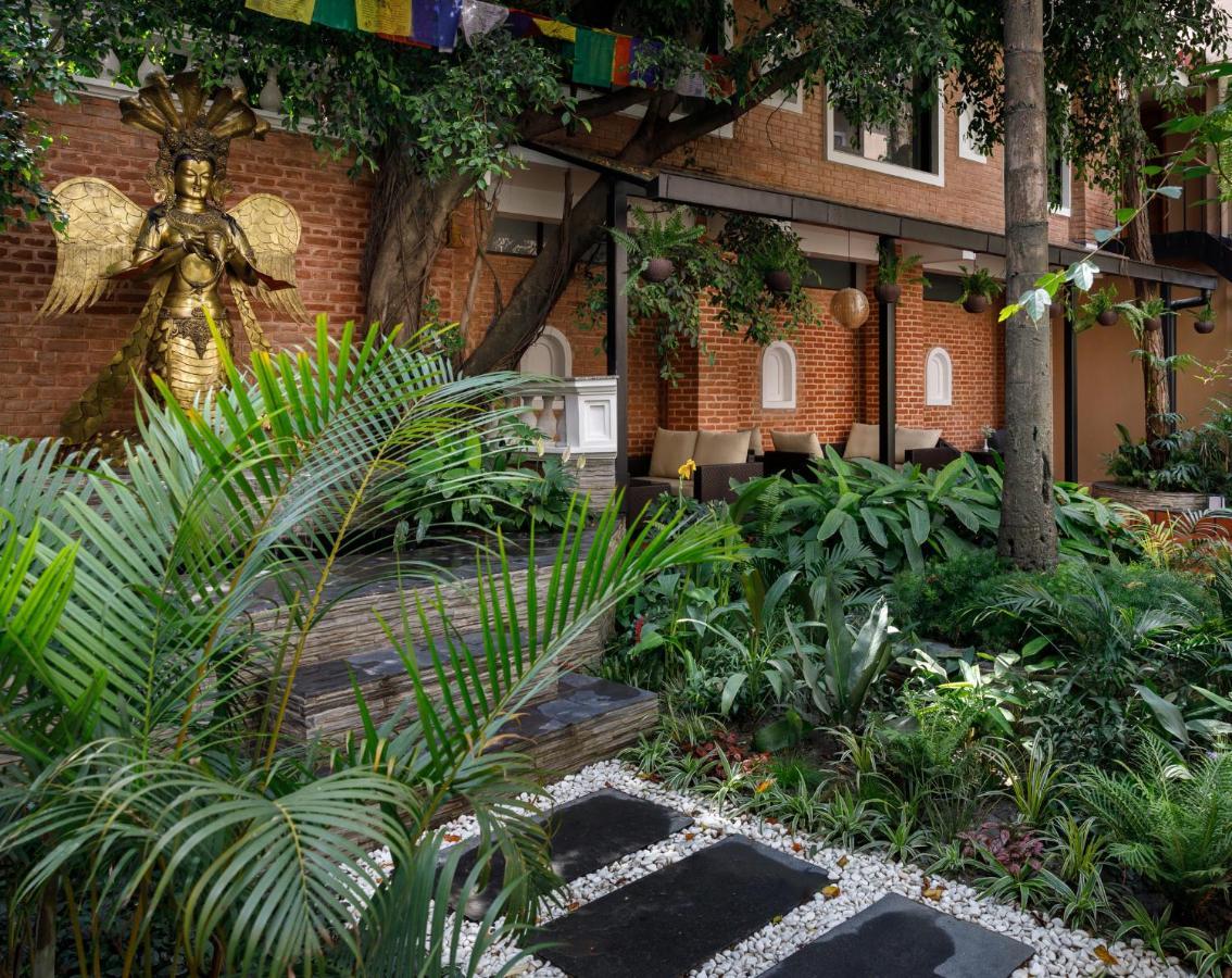 Hotel Thrive, A Tropical Courtyard Kathmandu Exterior foto